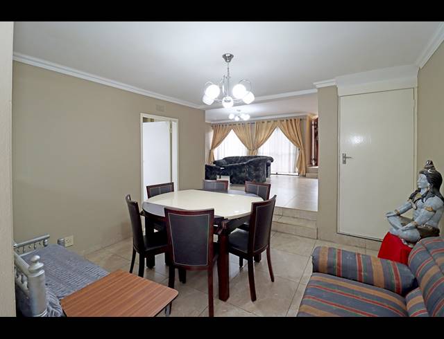 2 BEDROOM TOWNHOUSE FOR SALE IN BRUMA